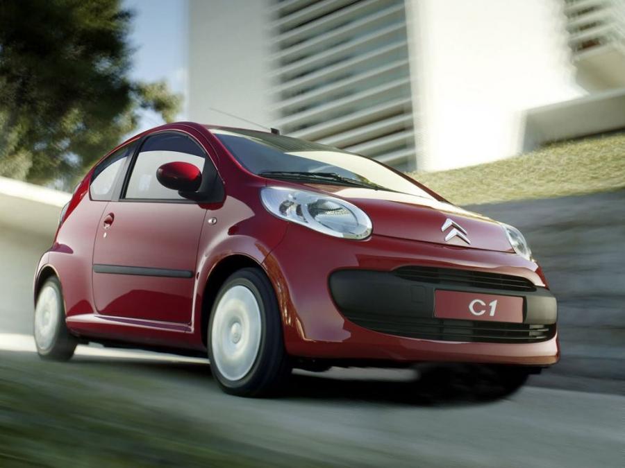  Citroen C1 3-Door 2005 года  (фото 9 из 10)